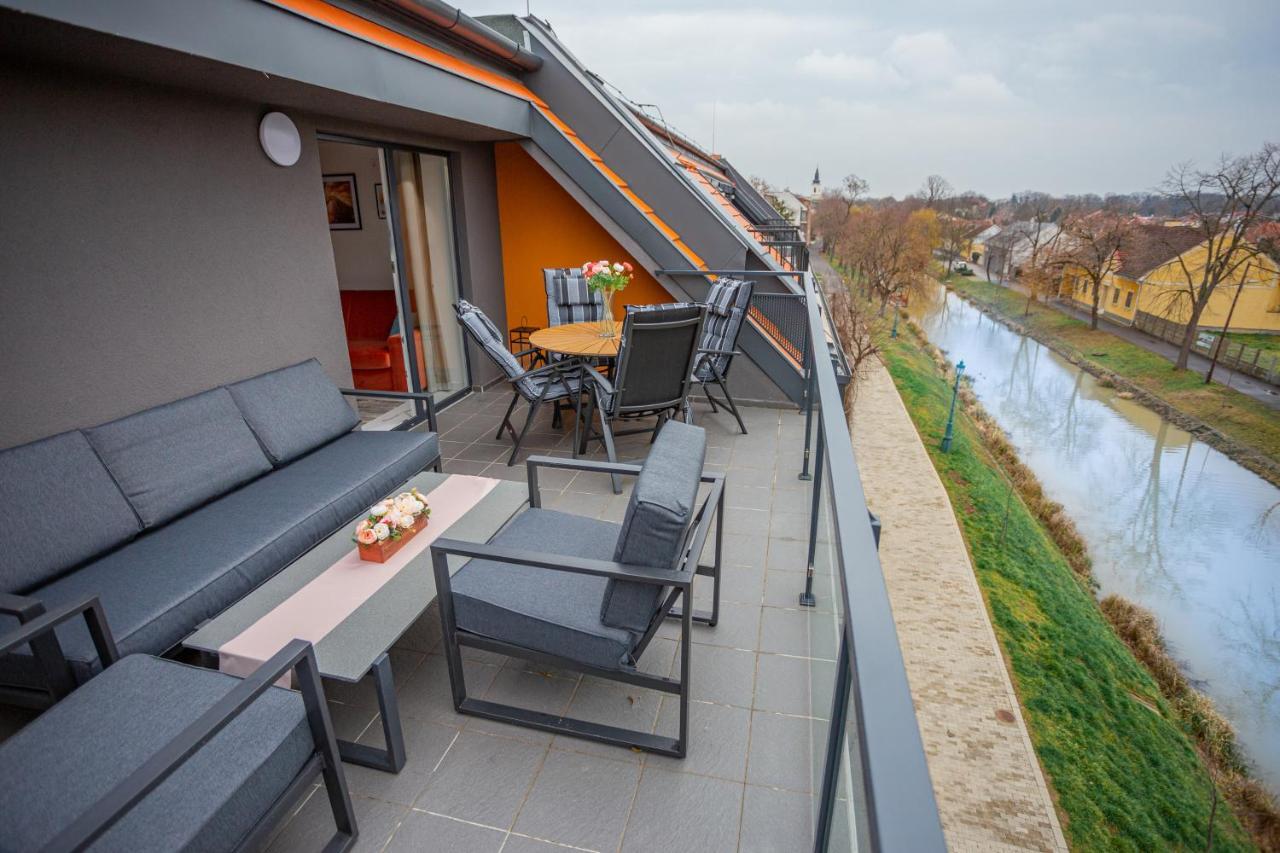Viktoria Apartman Gyula Exterior photo