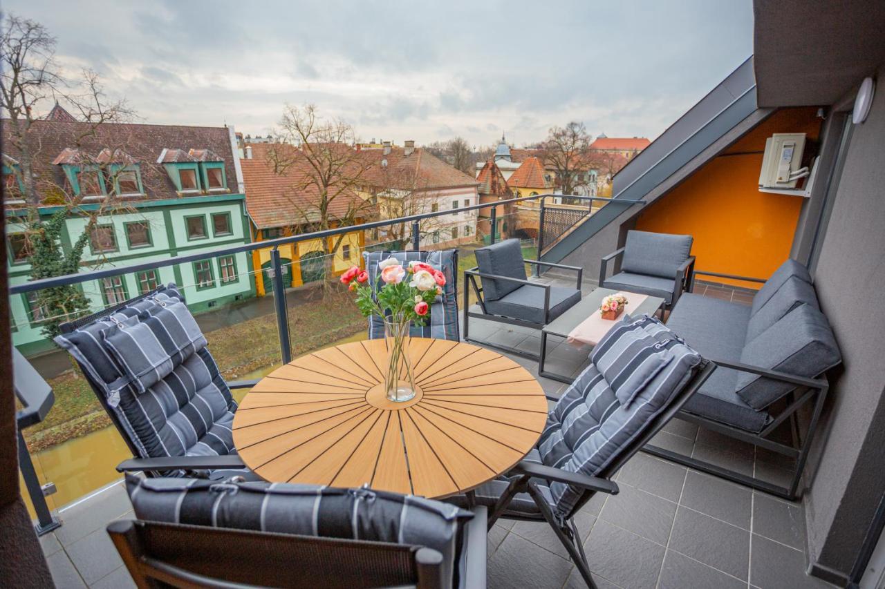 Viktoria Apartman Gyula Exterior photo