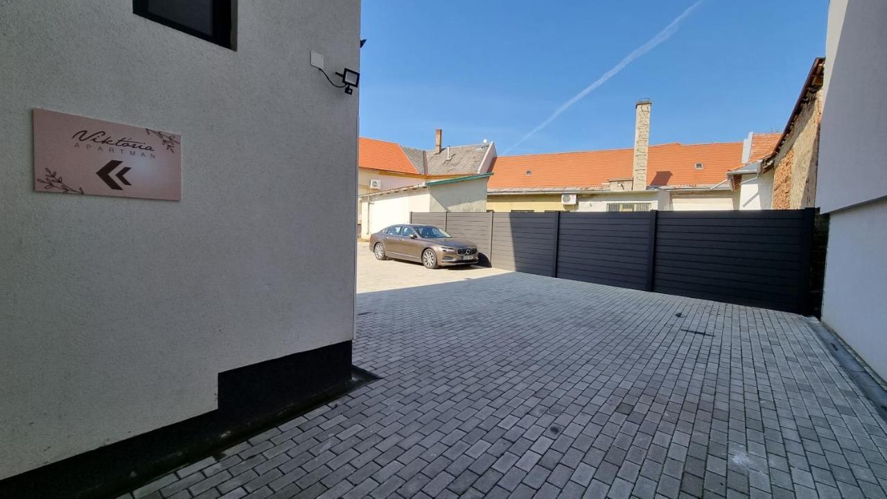 Viktoria Apartman Gyula Exterior photo