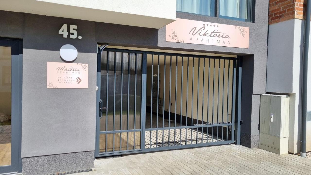 Viktoria Apartman Gyula Exterior photo